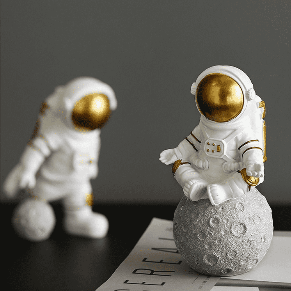 Astronaut Figurine PeekWise
