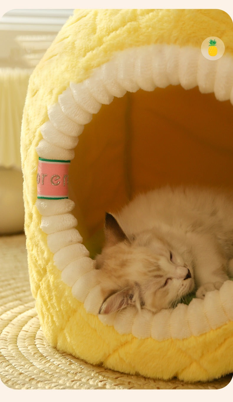 Cozy Fleece-Quilted Pineapple Pet Bed