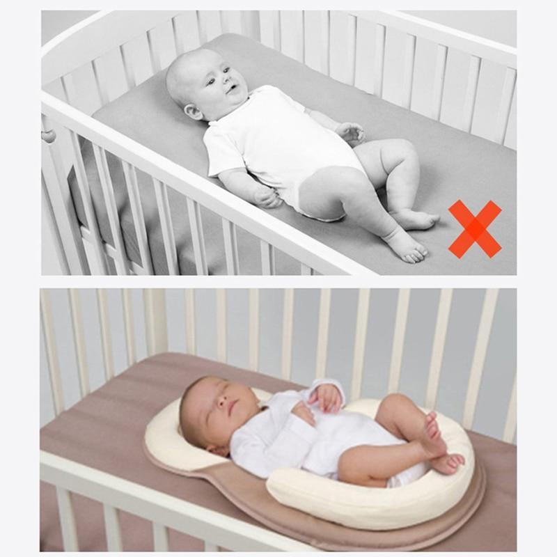 Anti-Rollover Portable Baby Crib PeekWise