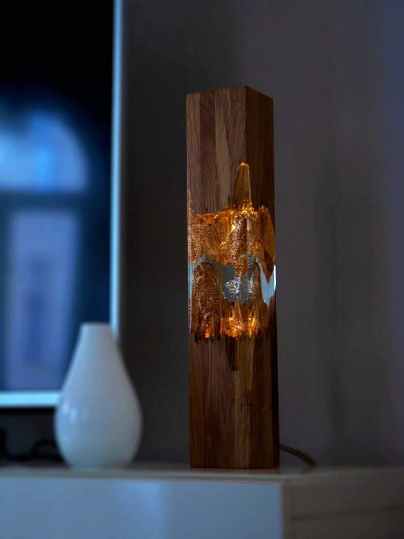 Epoxy Wood Lamp PeekWise