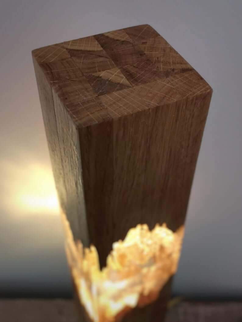 Epoxy Wood Lamp PeekWise