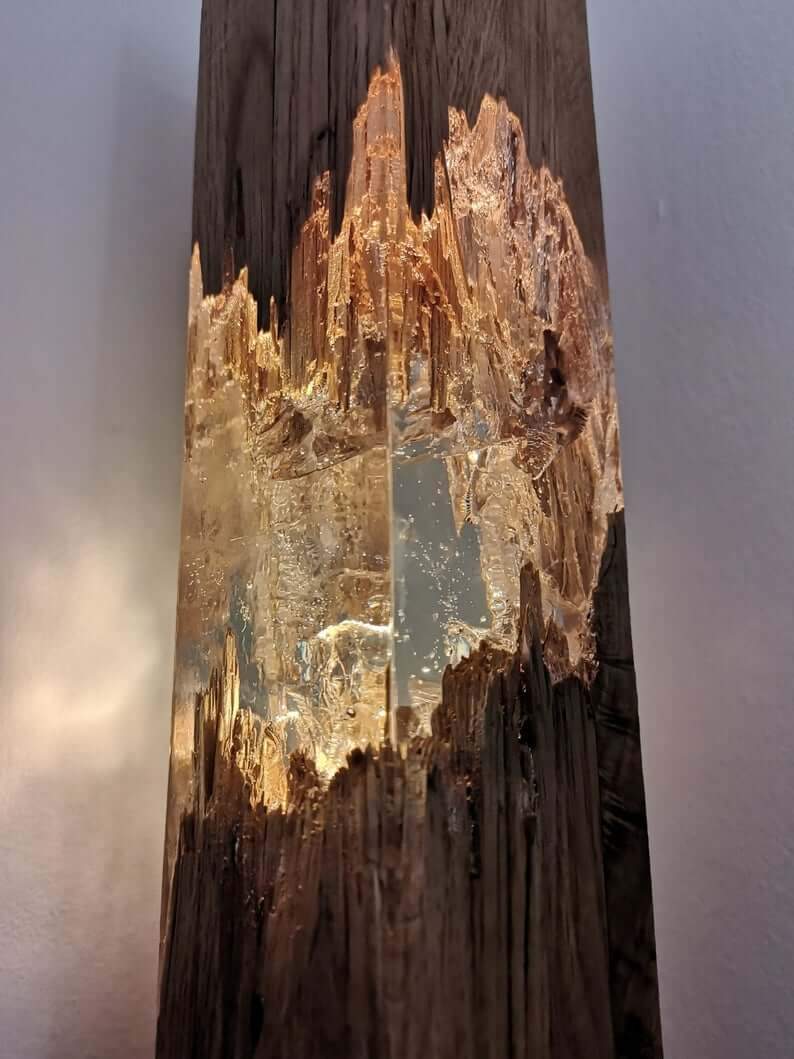 Epoxy Wood Lamp PeekWise