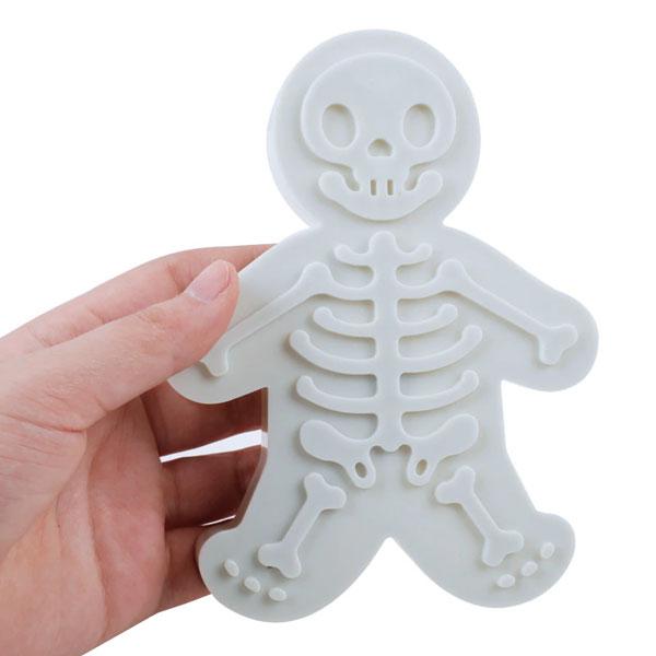 Gingerbread Man Cookie Cutter And Skeleton Stamper