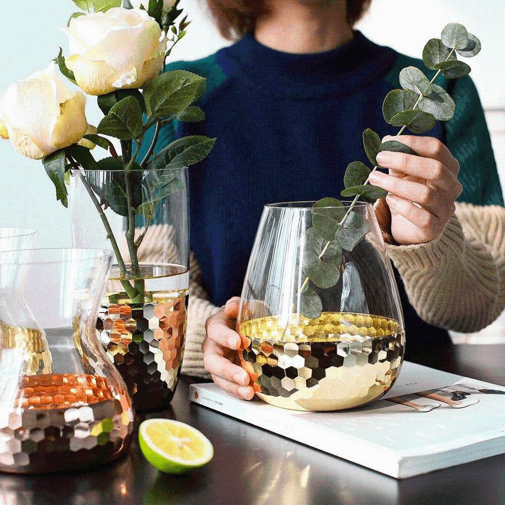 Honeycomb Vase PeekWise