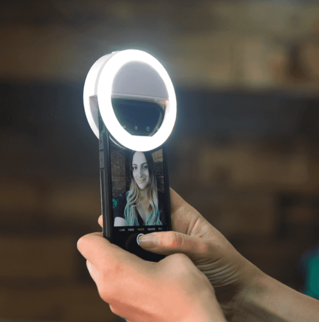 LED Clip-On Selfie Ring Light - PeekWise