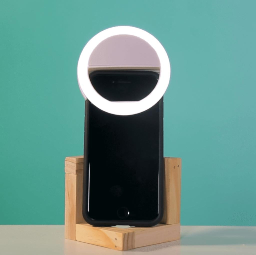 LED Clip-On Selfie Ring Light - PeekWise
