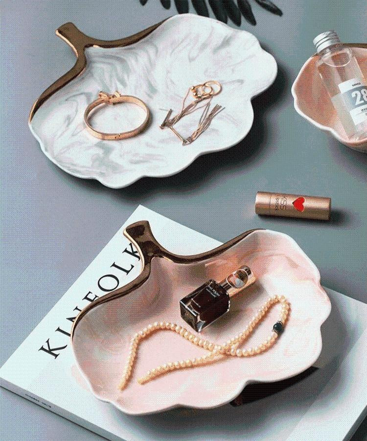 Leaf Jewelry Plate PeekWise