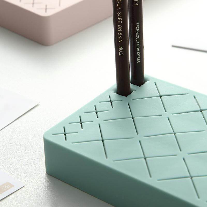 Lilith Lipstick Organizer PeekWise