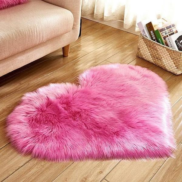 Love Heart Shaped Faux Sheepskin Fur Rug