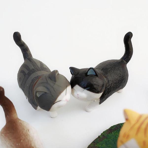 Mini Strolling Cat Figurines