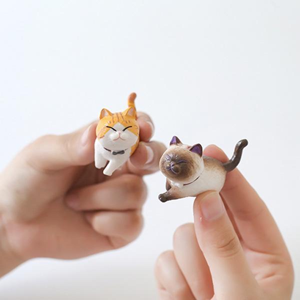 Mini Strolling Cat Figurines