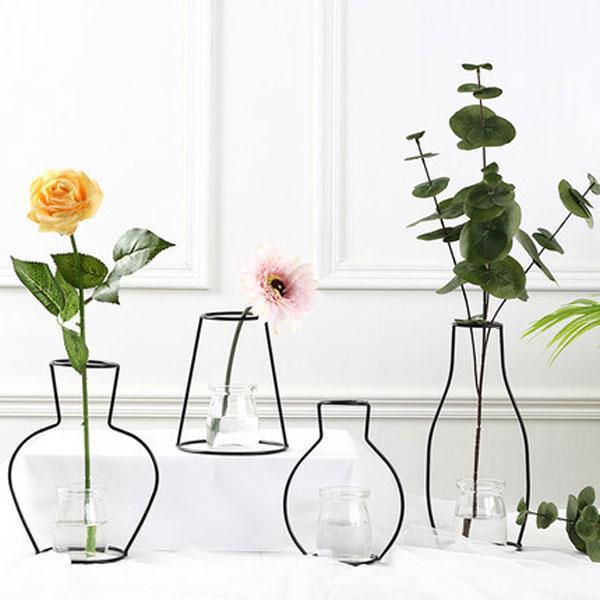 Minimalist Abstract Lines Iron Frame Vase