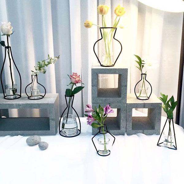 Minimalist Abstract Lines Iron Frame Vase