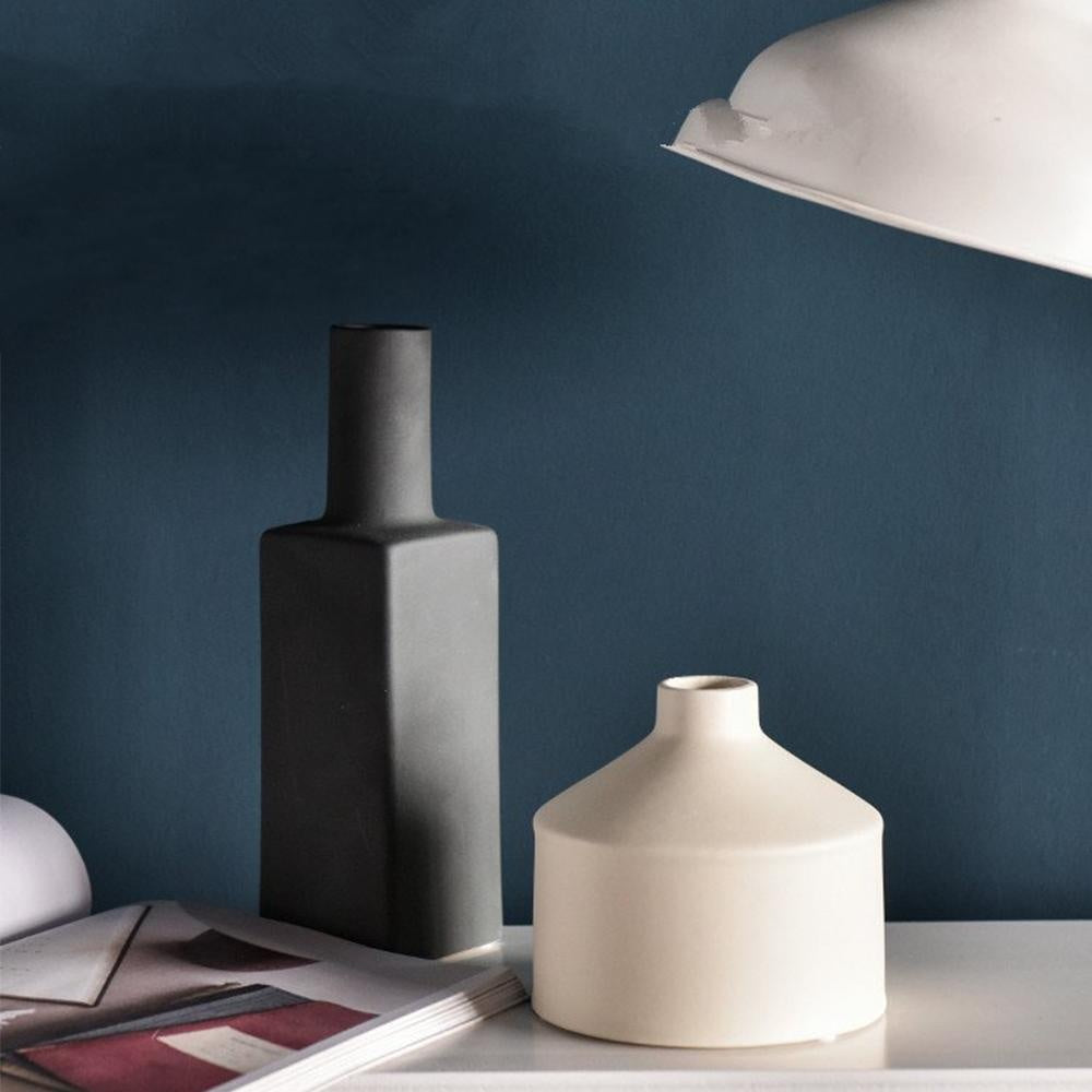 Matte Vase PeekWise
