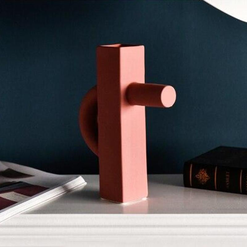 Matte Vase PeekWise