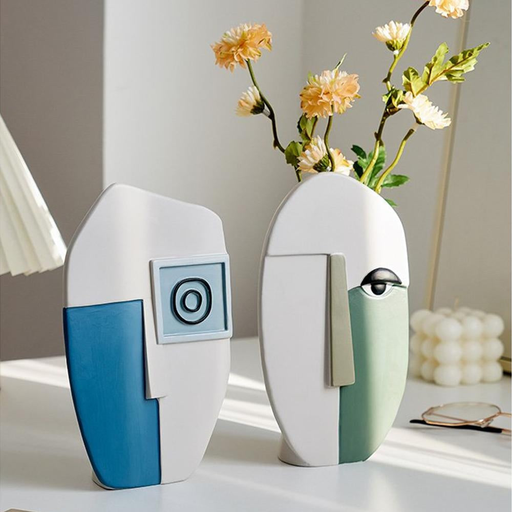 One Look Vase PeekWise