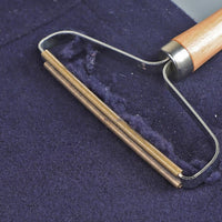 Thumbnail for Battery-Free Lint Remover - PeekWise