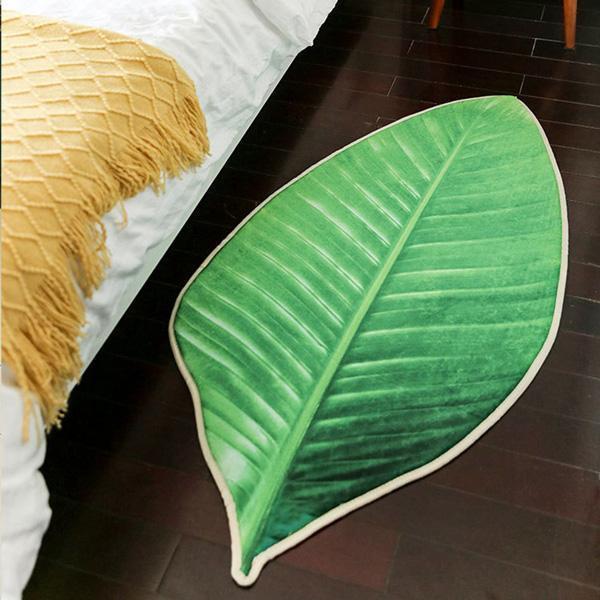 Realistic Leaf Rug