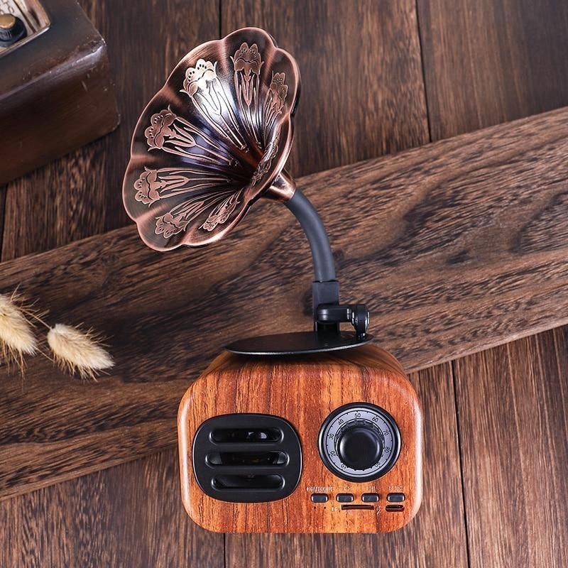 Retro Gramophone Bluetooth Speaker - PeekWise