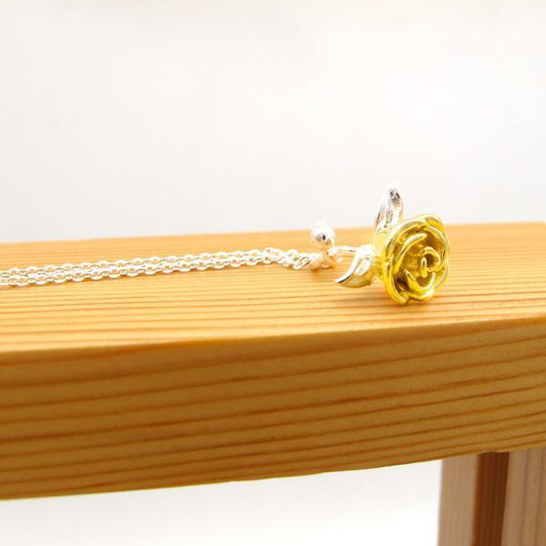 Rose Pendant Necklace