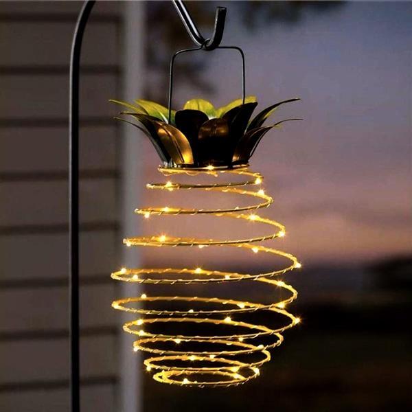 Solar Pineapple Outdoor Lamp