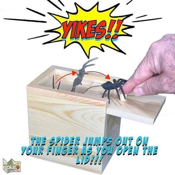 Spider Prank Box PeekWise