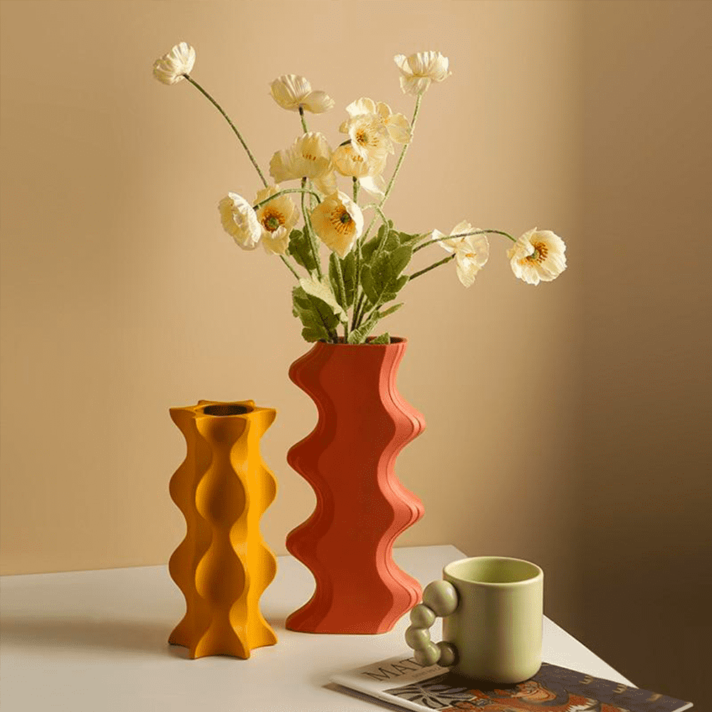 Yrsa Vase PeekWise