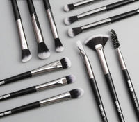 Thumbnail for Set of 12 Professional Make-Up Brushes