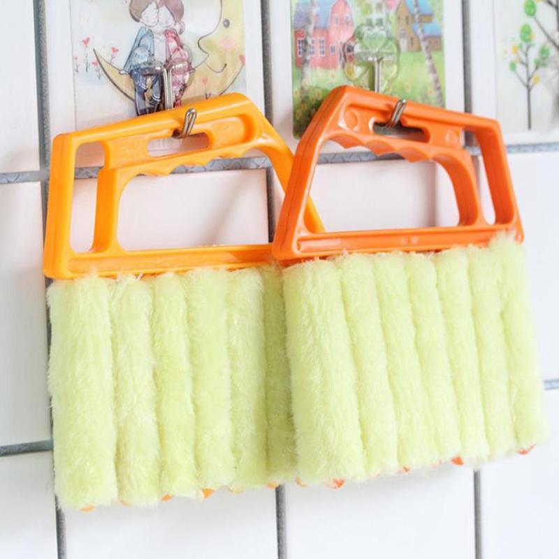 GoBtween - Microfiber Blind Cleaner