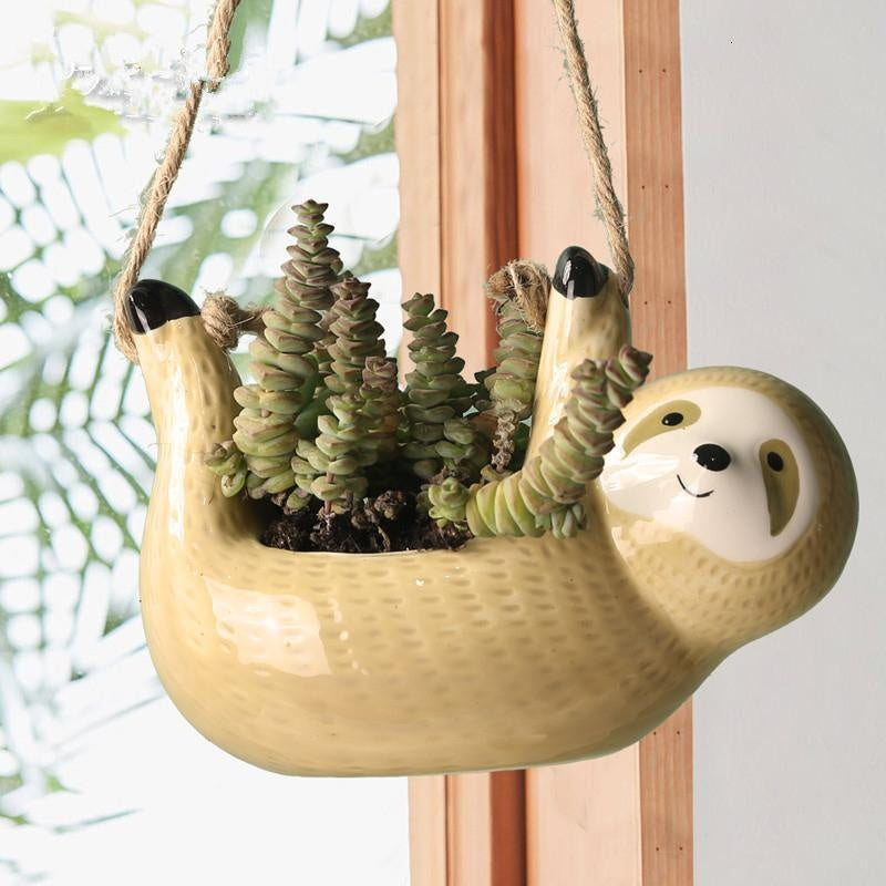 Hanging Sloth Pot PeekWise