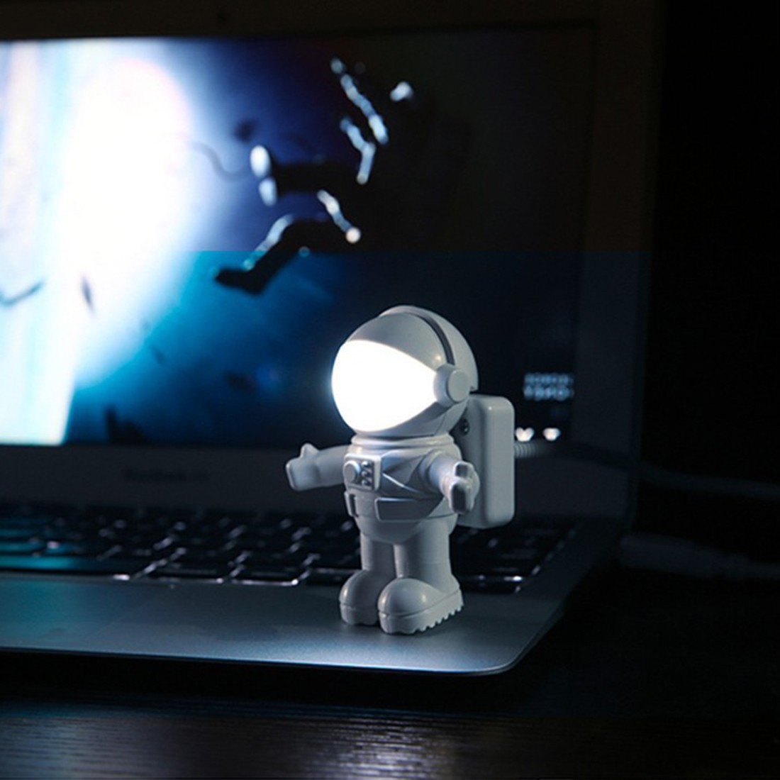 Astronaut USB Light