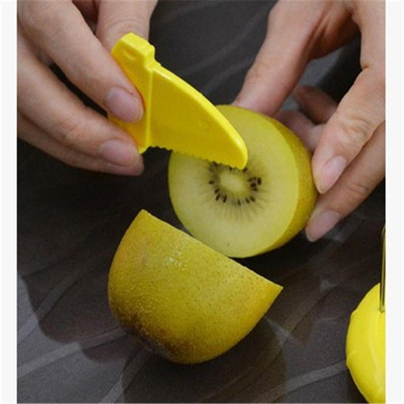 Mini Fruit Kiwi Cutter Peeler Claw PeekWise