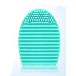 The Amazing Makeup Brush Cleaner