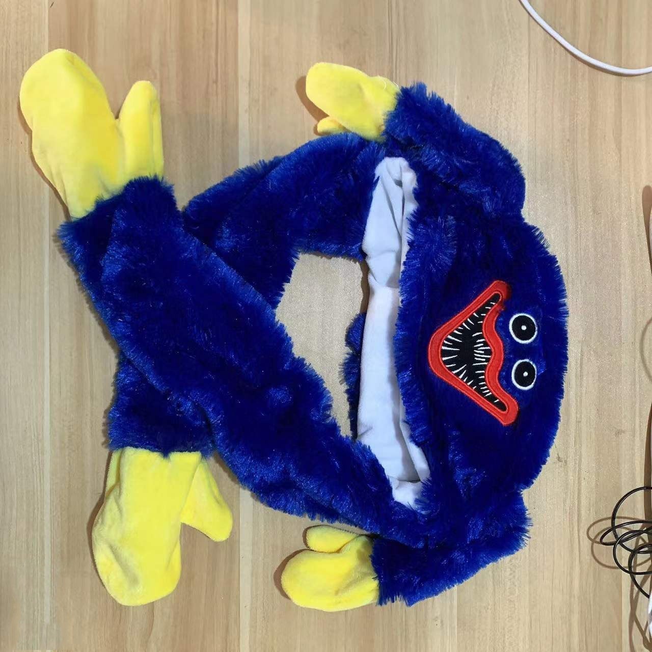 Blue Scary Ear Moving Jumping Hat