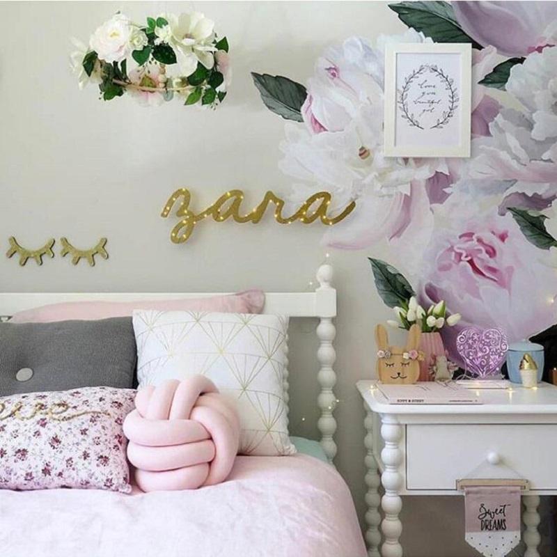 Knotted Pillow Ball PeekWise