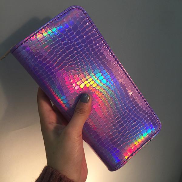 Hologram Effect Zipper Clutch Bag PeekWise