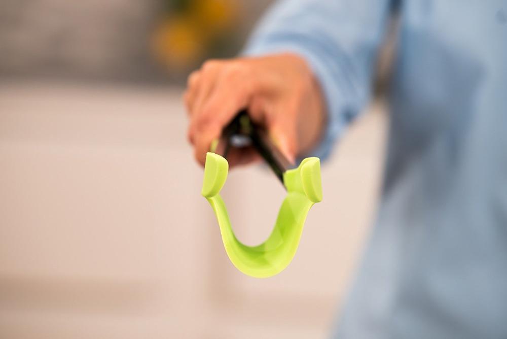 Clever Tongs PeekWise