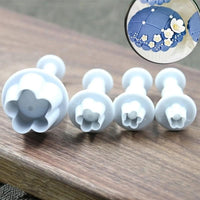 Thumbnail for 4 Piece Set - Plum Flower Shape Pastry Decorating Tools