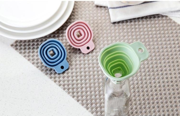 Coli - Collapsible Silicone Funnel