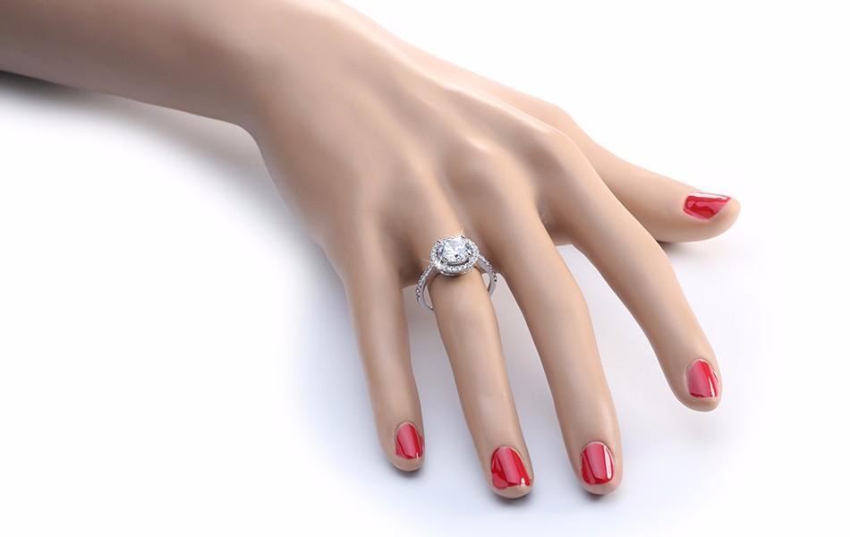 Circular Crystal Rim 1.4ct CZ Ring