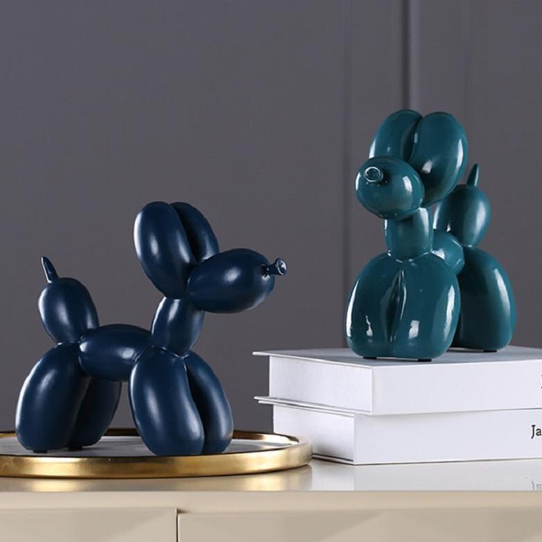 Balloon Dog Statue PeekWise