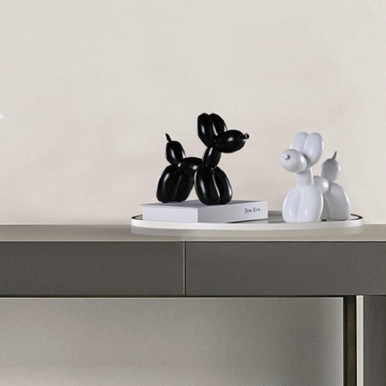 Balloon Dog Statue PeekWise